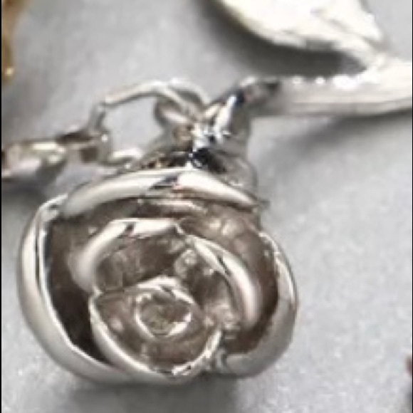 Silver Rose Bracelet - Picture 4 of 4
